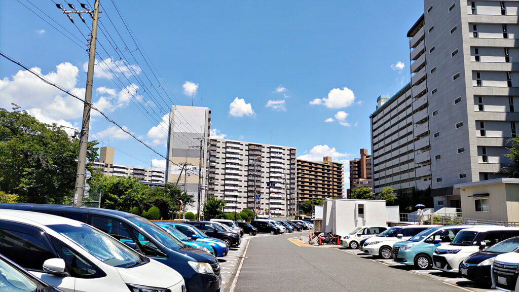 大阪でモータープールといえば、駐車場のことを指すというイメージで駐車場の写真